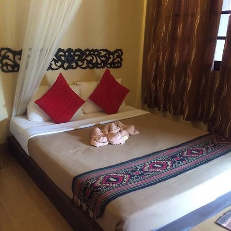 โอมบัค ไดฟ์ รีสอร์ต Hotel Pulau Perhentian Kecil ภายนอก รูปภาพ