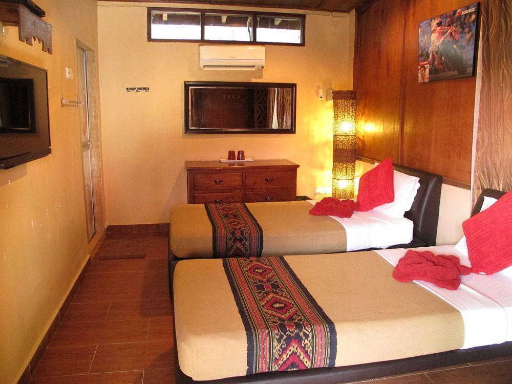 โอมบัค ไดฟ์ รีสอร์ต Hotel Pulau Perhentian Kecil ภายนอก รูปภาพ