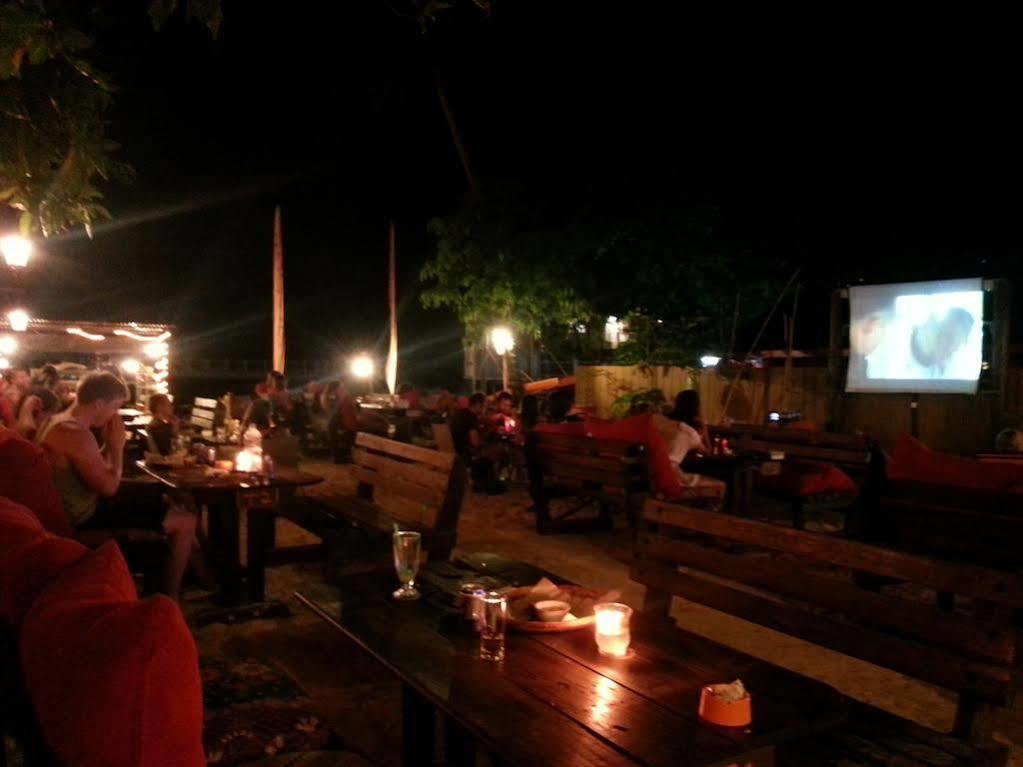 โอมบัค ไดฟ์ รีสอร์ต Hotel Pulau Perhentian Kecil ภายนอก รูปภาพ