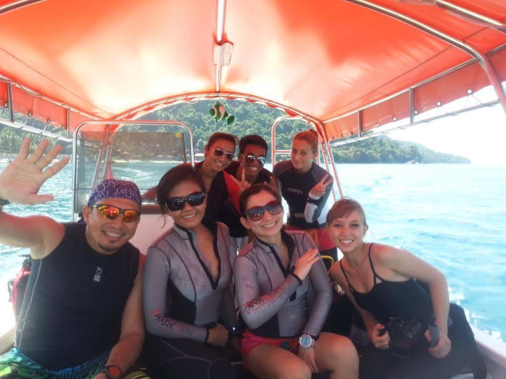 โอมบัค ไดฟ์ รีสอร์ต Hotel Pulau Perhentian Kecil ภายนอก รูปภาพ